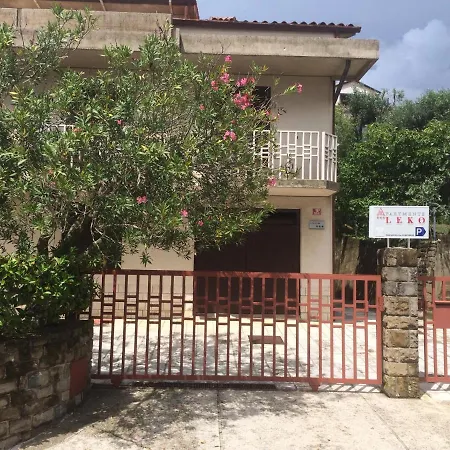 Leko Apartman *